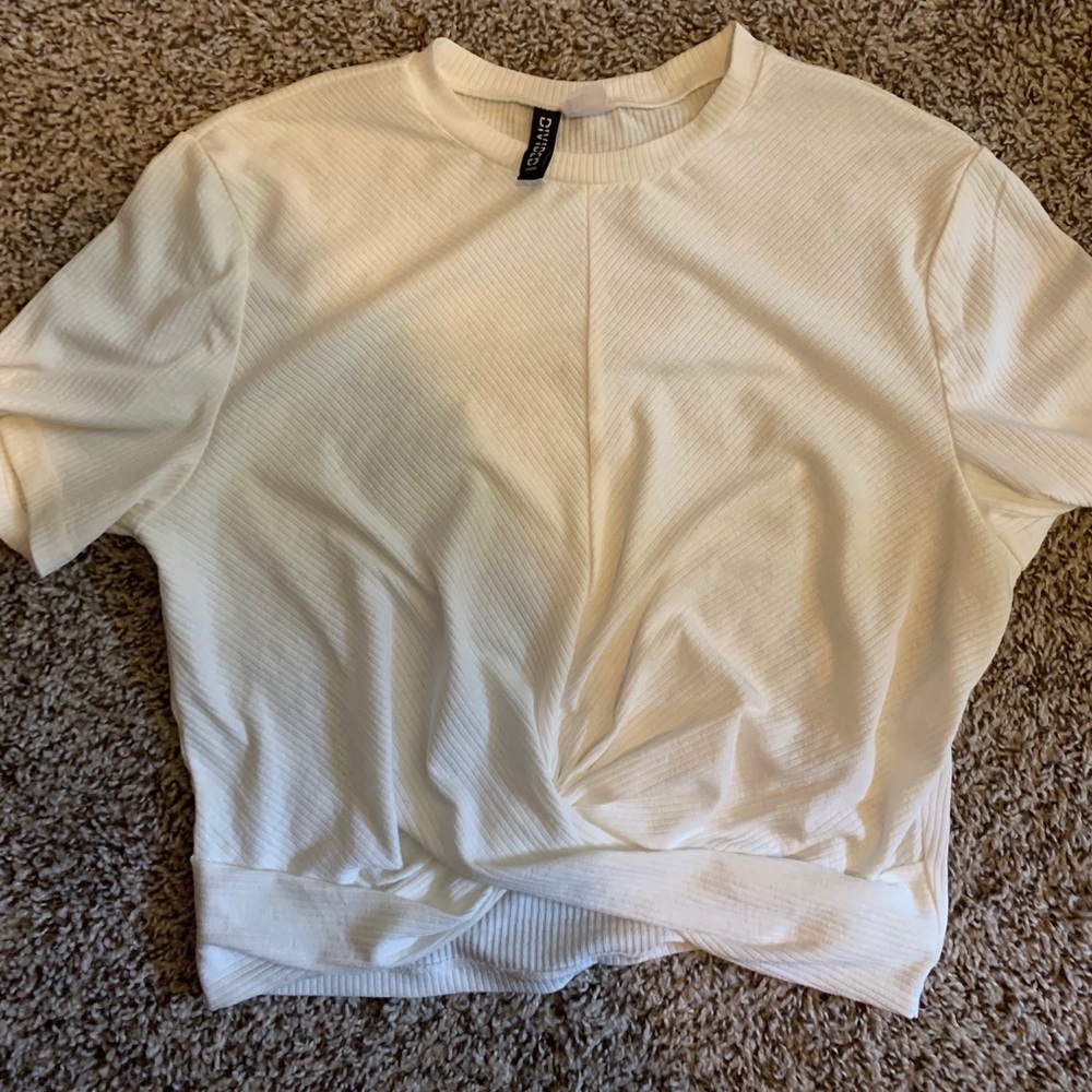 Cropped tie shirt